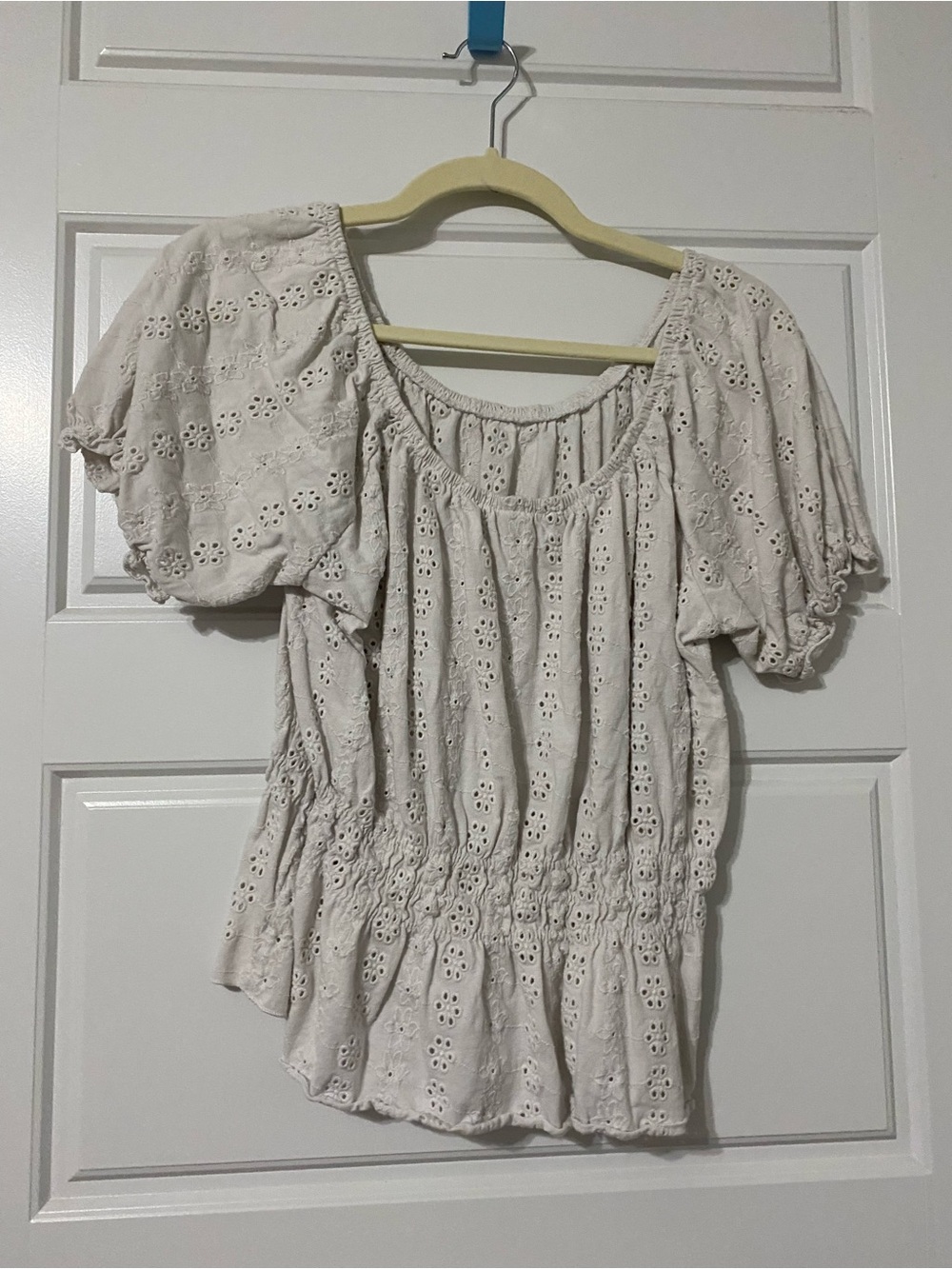 paper tee Cream Eyelet Puff Sleeve Blouse